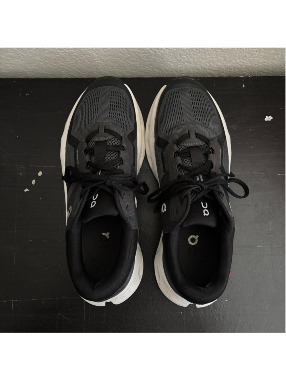 On Running Cloudrunner Women's 9 Eclipse Black CloudTec Running Shoes - Picture 5 of 9